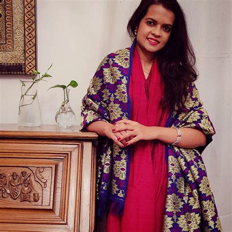 Heritage Himroo Shawls | LoomKatha