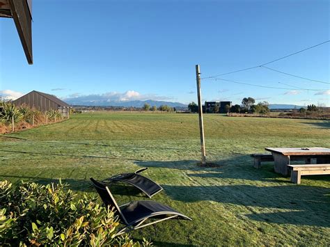 APPLEBY HOUSE & RABBIT ISLAND HUTS - Cottage Reviews, Photos, Rate ...