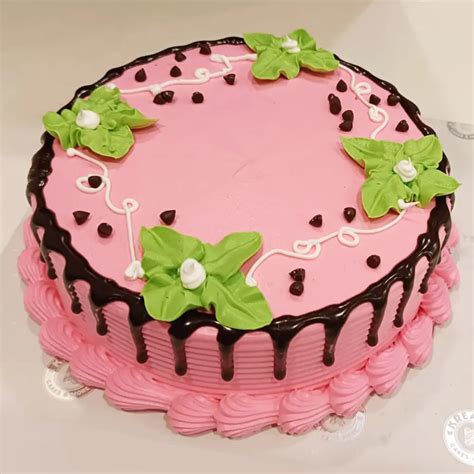 Strawberry Cake - Kreamz