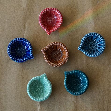 Diwali Special Ceramic Diyas | Set of 20 | Assorted – Orange Skies