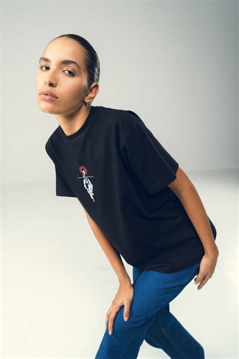 BLACK OVERSIZED TEE – Sotbella