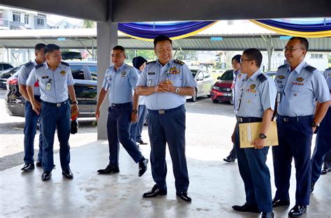 PERTANDINGAN BEST QUARTERS OF THE YEAR PEMANGKIN KECERIAAN DAN ...