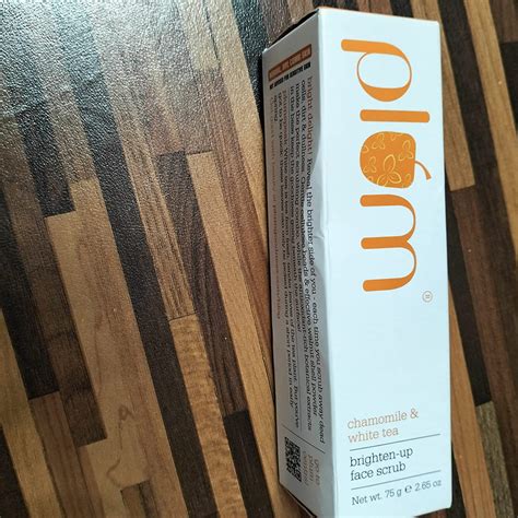 Plum Chamomile & White Tea Brighten Up Face Scrub | Gentle Exfoliation ...