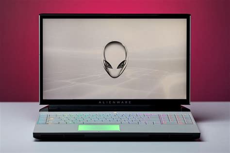 Alienware Laptop Model P51e 的图像结果