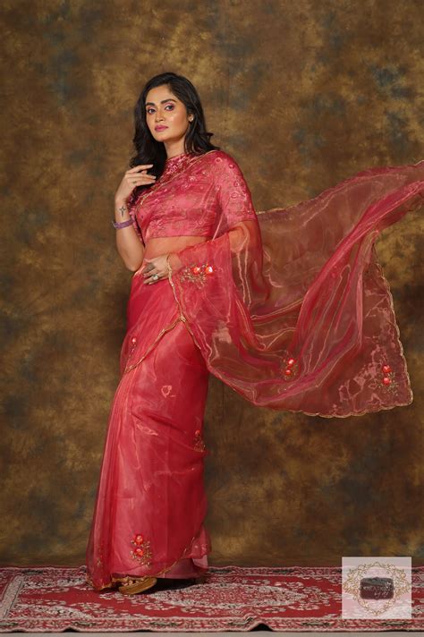 Remember the Roses Pink Glass Tissue Saree – kreationbykj