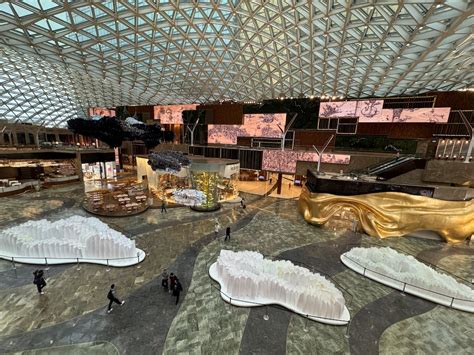 MGM MACAU and MGM COTAI world-class entertainment