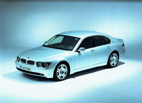 The new BMW 7 Series - Previous Generations (04/2022).