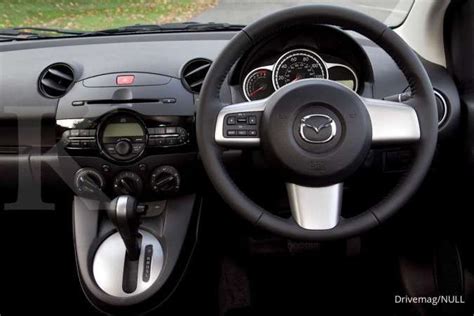 Kian murah, harga mobil bekas Mazda 2 hatchback tahun segini kini mulai ...