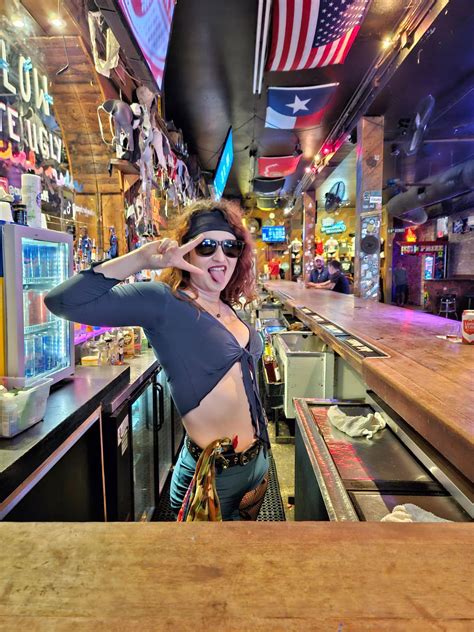 Coyote Ugly Austin - Coyote Ugly Saloon