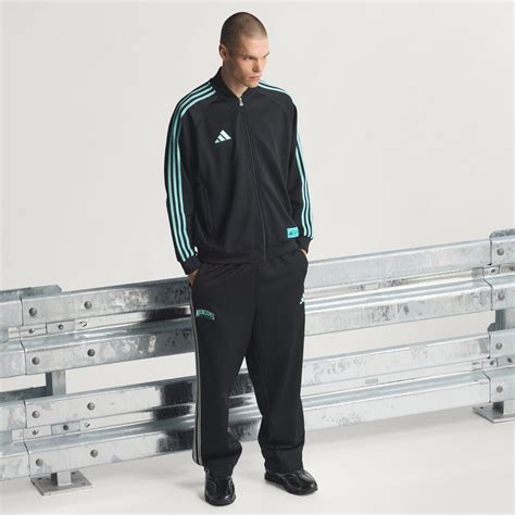 adidas Mercedes - AMG Petronas Formula One Team Las Vegas Track Top Men ...