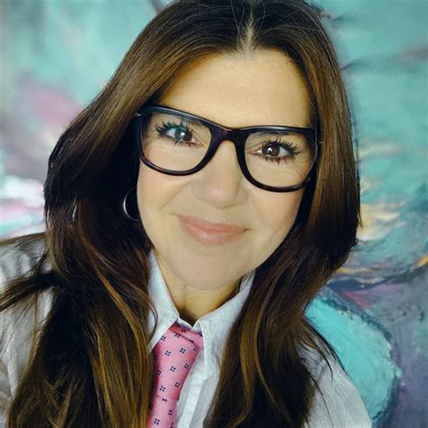 Ο - Πώς είναι άραγε να πας για εθελοντισμό και να γνωρίσεις ένα παιδί ...