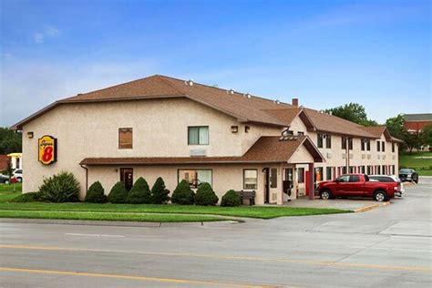 SUPER 8 BY WYNDHAM CONCORDIA - Motel Reviews, Photos, Rate Comparison ...