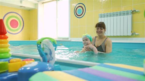 Baby Girl Swimming 的图像结果