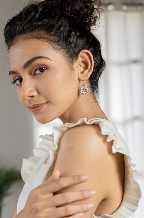 Urumi Floral Silver Earrings – Parman