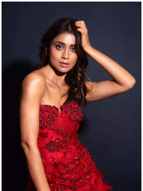 Shriya Saran radiates timeless beauty; see pics | Times of India