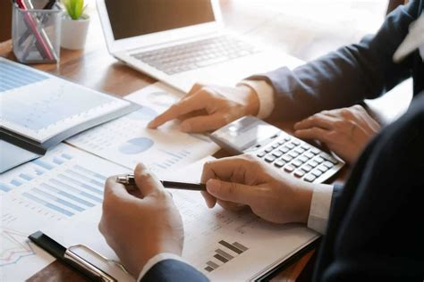 Market Update & Market Outlook: Iron Point Financial & Vicus Capital ...