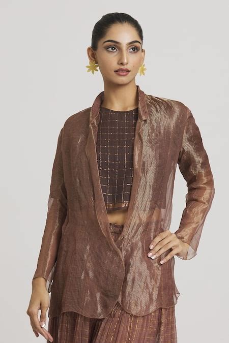 Urvashi Kaur | Designer Sarees, Lehengas, Kurta Sets | Aza Fashions