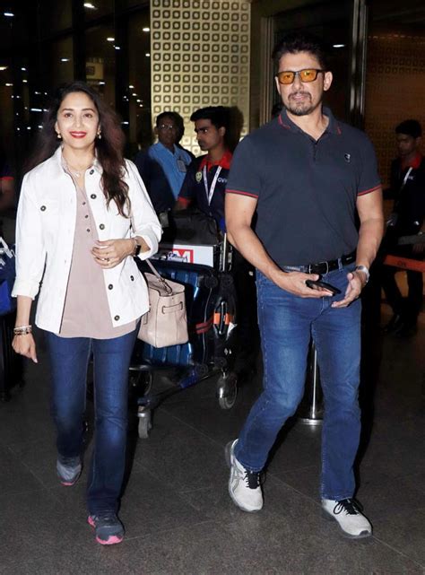 Madhuri Dixit, Shriram Nene, Soha Ali Khan, Kunal Kemmu, Inaaya clicked