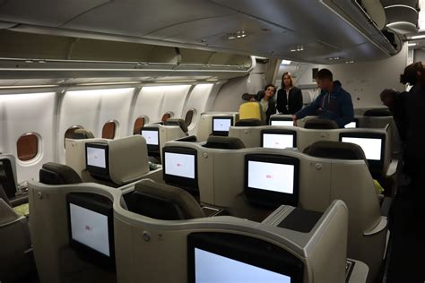 Review: TAP Air Portugal Business Class Toronto to Lisbon | Prince of ...