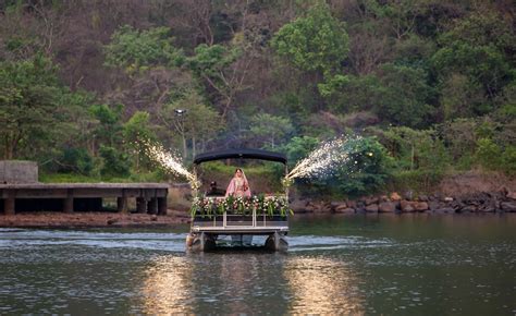 How to plan your fairytale wedding amidst multiple waves of the ...