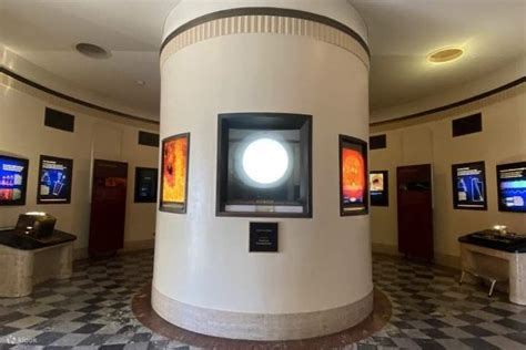 Griffith Observatory and Planetarium Walking Tour - Klook India