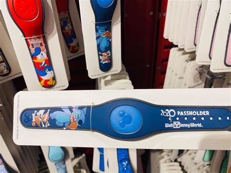 Check out the New Annual Passholder Magic Bands Featuring Donald and ...