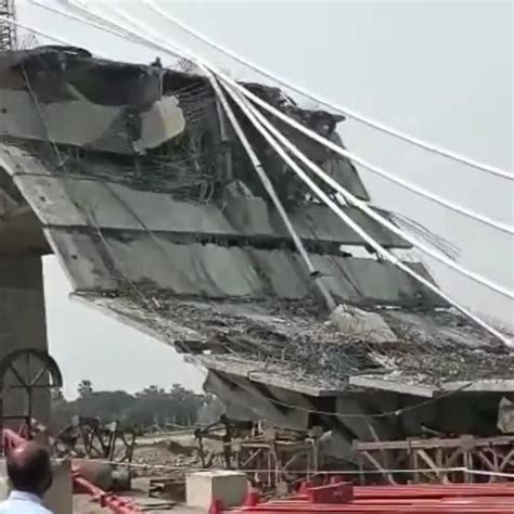 印度在建桥梁垮塌致3死6伤(图)|印度|桥梁|垮塌_新浪新闻