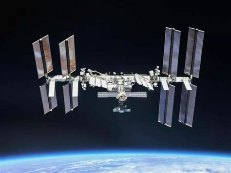 Astronauts Will Now Recycle, Reuse 100% Plastic On The Space Station ...