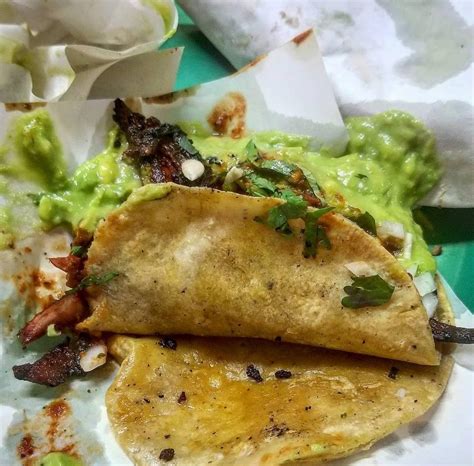 Tijuana style Taco de Tripa : r/mexicanfood