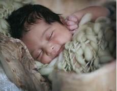 Newborns With Curly Hair by Best Baby Hair Products W Guide To Baby Curly Hair For Newborns With Curly Hair
