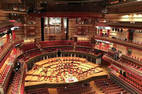 Symphony Hall in Birmingham - See the Home of the City of Birmingham ...