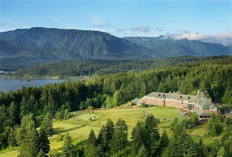 SKAMANIA LODGE (Stevenson) - Resort Reviews, Photos, Rate Comparison ...