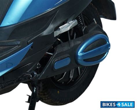 Newtron Z400 Pro price, specs, mileage, colours, photos and reviews ...