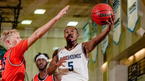 TJ Chisolm - Men's Basketball - John Jay College Athletics