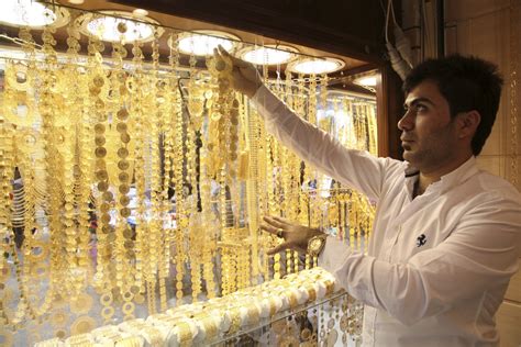Gold prices moving to all-time highs as China-US trade war escalates ...