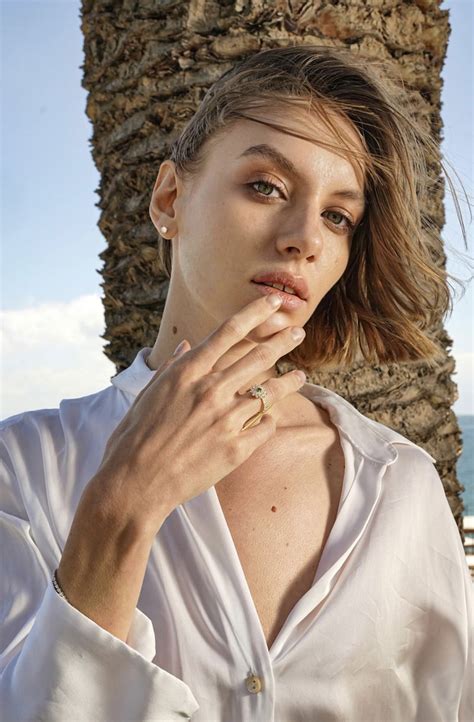 Sofia L. | Respect Model Management