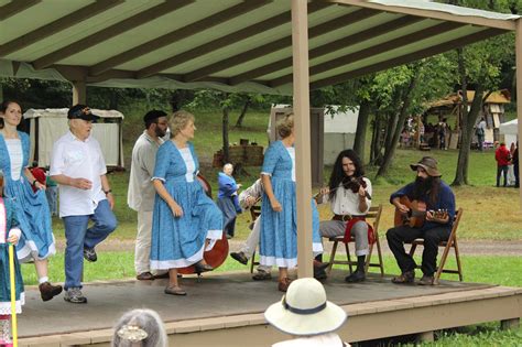 Entertainment | Yankee Peddler