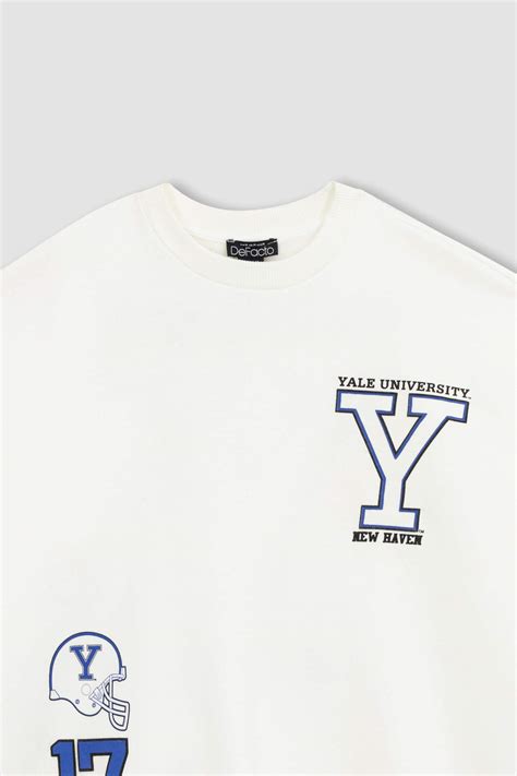 Beyaz Kadın Yale University Sırt Baskılı Oversize Fit Bisiklet Yaka ...