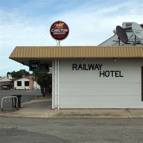 RAILWAY HOTEL (Murtoa) - Hotel Reviews & Photos - Tripadvisor