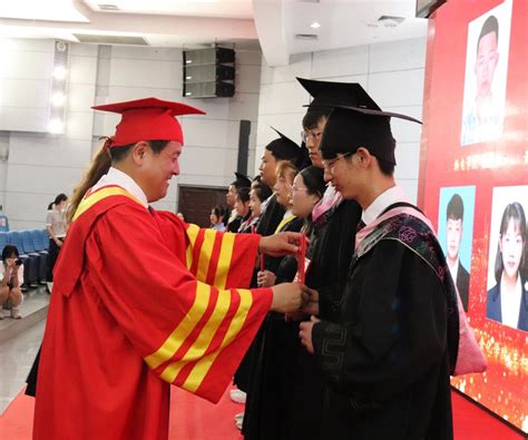 2012届毕业典礼暨学位授予仪式圆满结束-综合新闻-河北工业大学融媒网