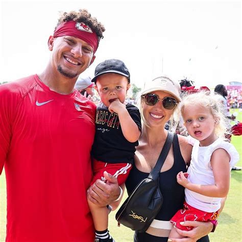 Patrick Mahomes and wife Brittany share major life update with new ...