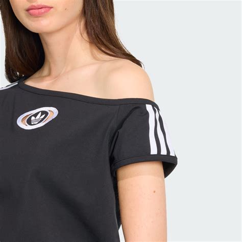 adidas Originals Campus 2000 Off Shoulder Tee - Black | adidas Hong Kong