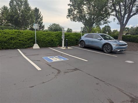 Fairfield Community Arts Center | Fairfield, OH | EV Station