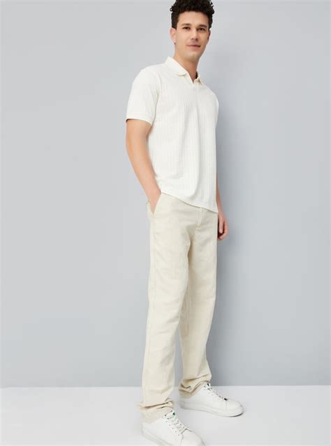 Buy Men Solid Slim Fit Linen Chinos Online at just Rs. 1699.0 ...
