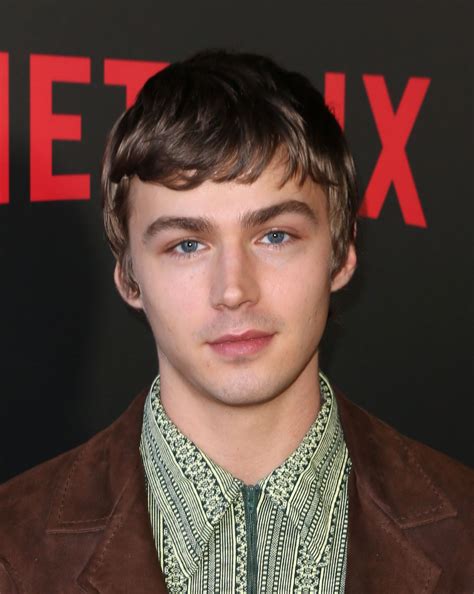 13 Gründe, Warum Alex Standall