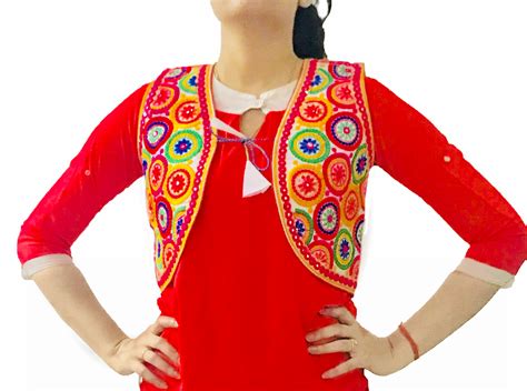 Runjhun White Rangoli Mirror Koti – UrbanWardrobe