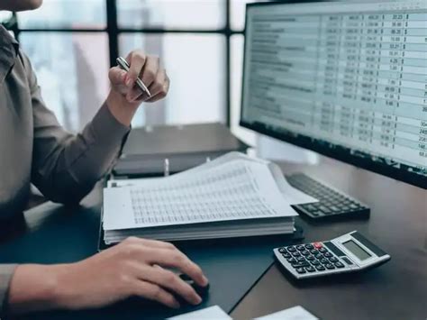 How to analyse stock fundamentals: A beginner’s guide to smarter ...