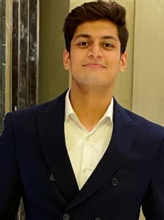 About Hunnit | Sustainable Activewear Revolution