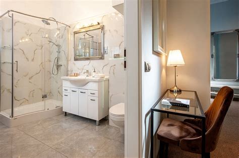 HOLIDAY SUITES CRACOW (Krakow) - Lodging Reviews, Photos, Rate ...