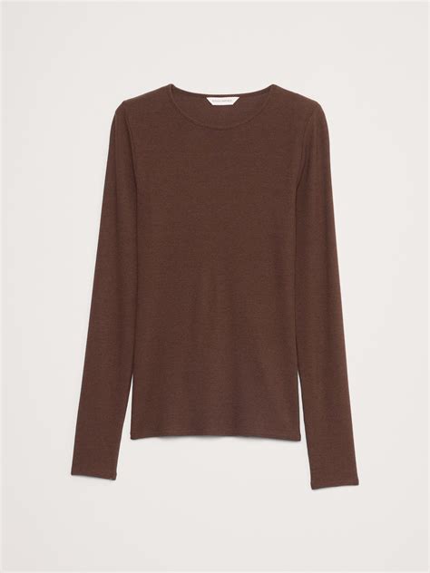 Ribbed Long-Sleeve Crew-Neck T-Shirt | Banana Republic